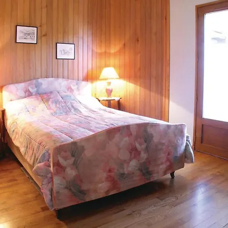 Vakantiehuis 3 Bedroom Lovely In Sur La Tranche-sur-Mer